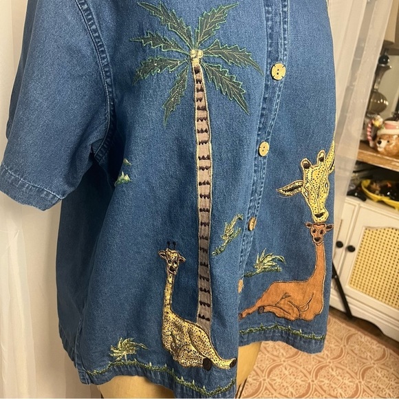 New Direction 100% cotton denim short sleeve top with appliqué giraffes 2X - Picture 3 of 8